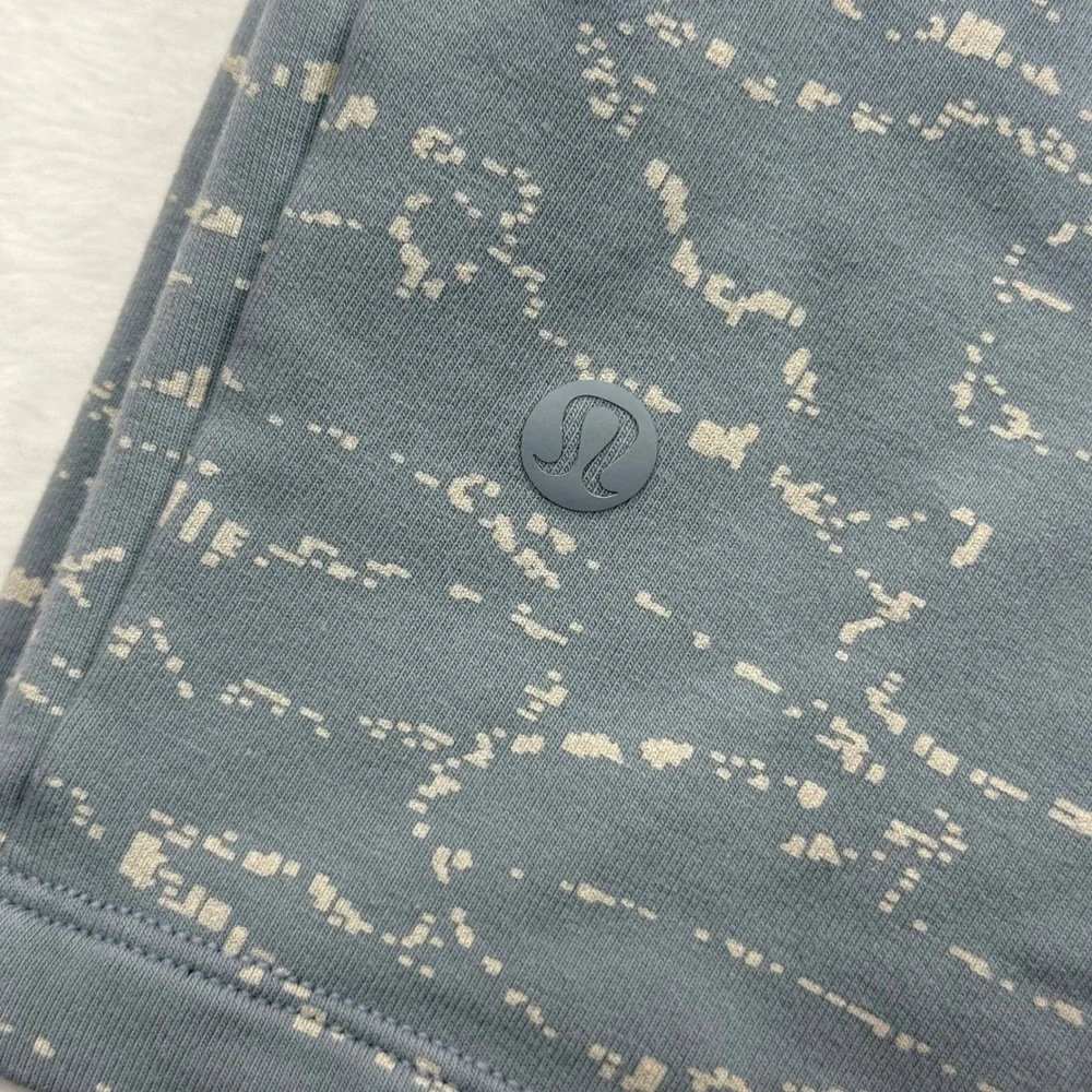 Lululemon M Athletic Shorts Drawstring Lightweight Casual‎ Activewear Gray